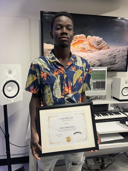Olivier, Harmless Academy graduate